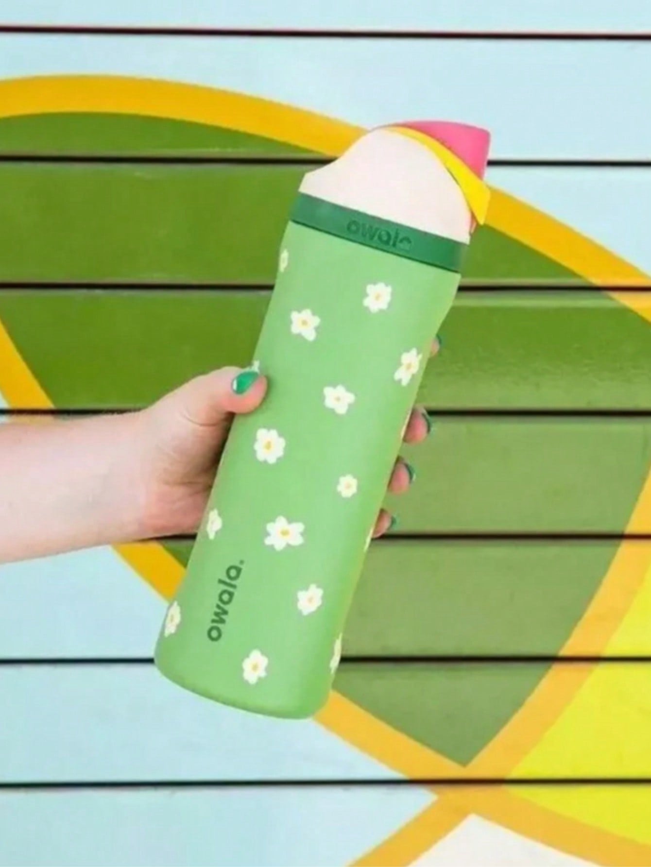 Owala Insulated Sports Water Bottle - Darling Daisy