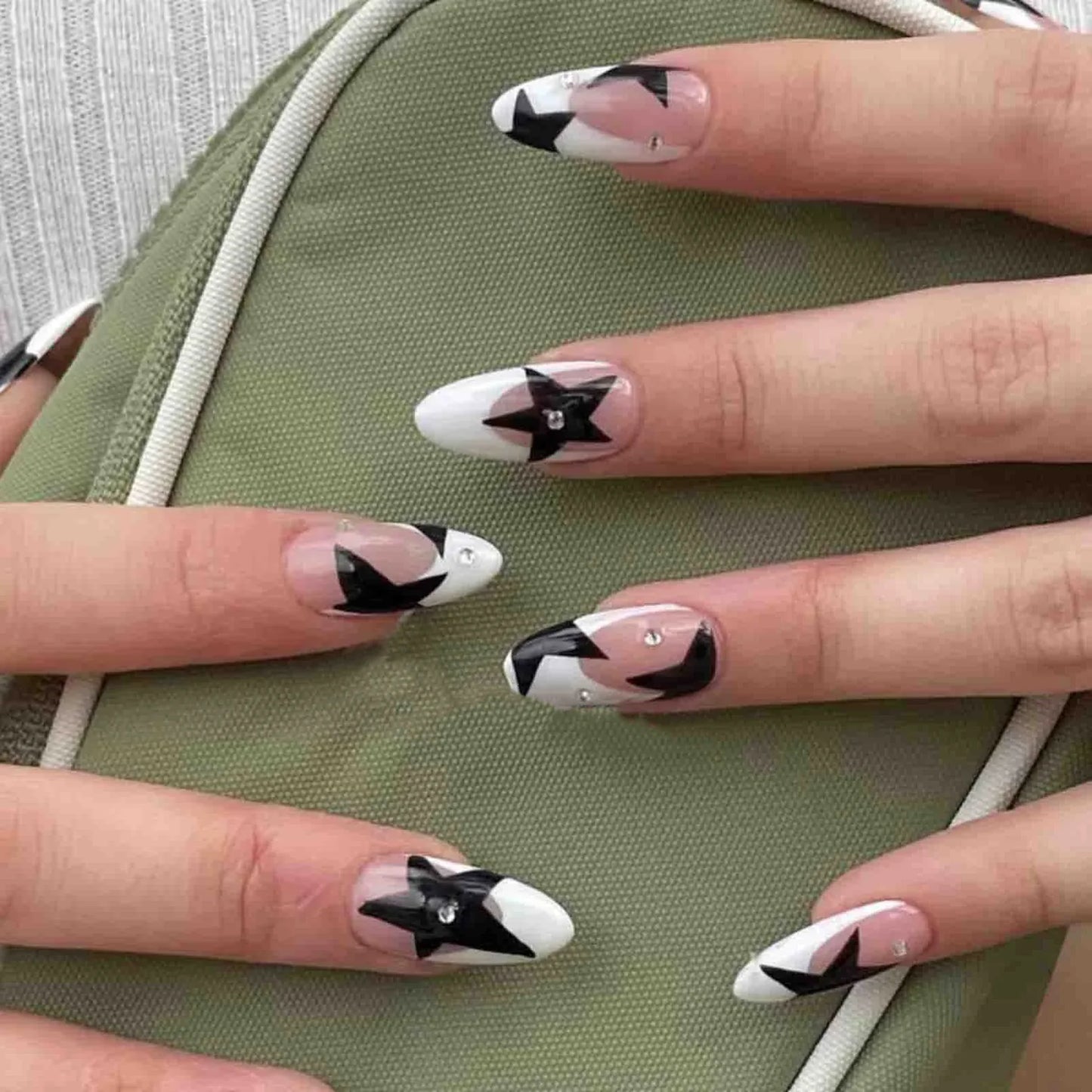 24Pcs Y2K Almond Press-On Nails