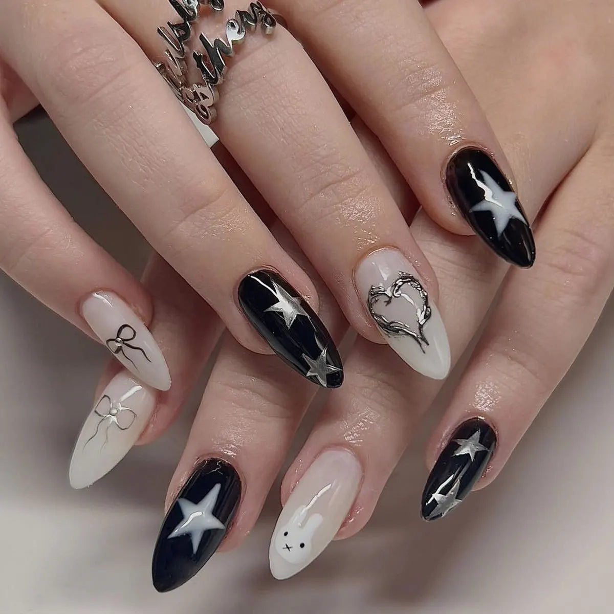 24Pcs Y2K Almond Press-On Nails